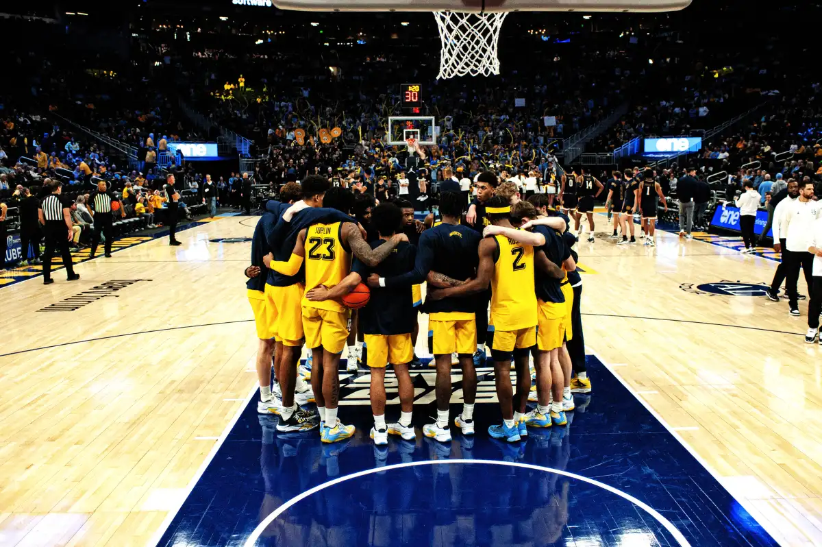 Featured image for "Previewing Marquette's Matchup with Western Kentucky"