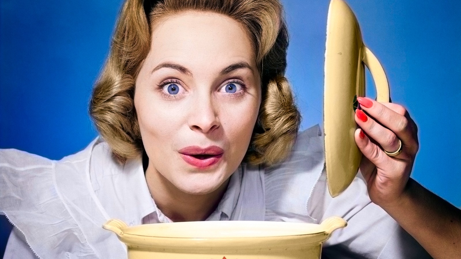The Right's Desire for 1950s Housewives: A Controversial Agenda
