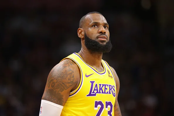 Featured image for LeBron James Avoids Direct Criticism Amid China Controversy