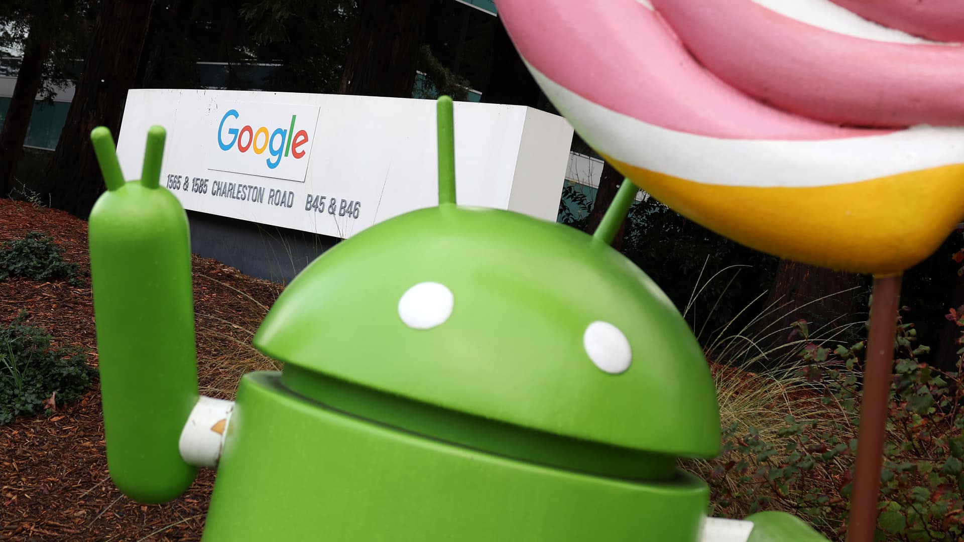 Featured image for "Tech Layoffs in 2024: The End of Silicon Valley's Worker Monopoly?"