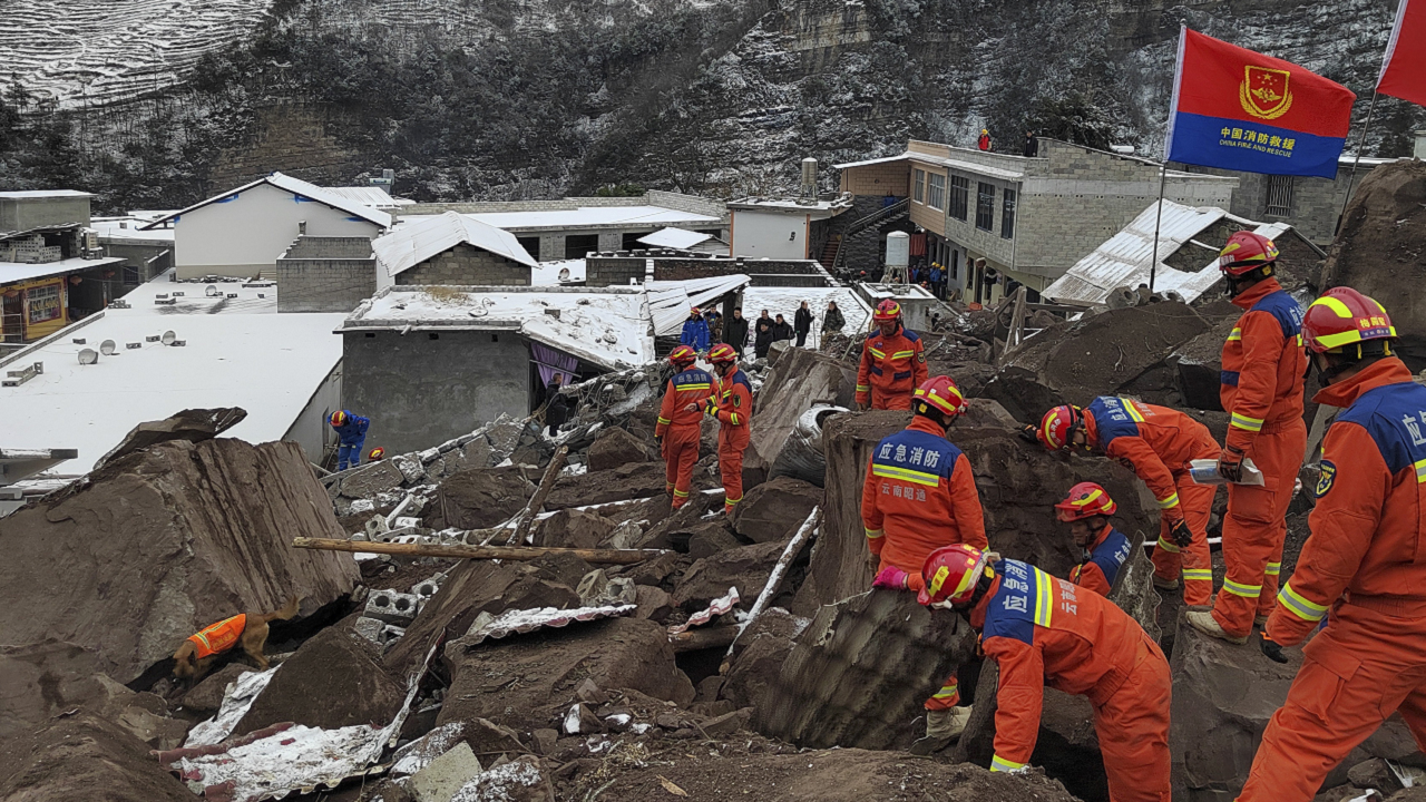Dozens Buried in Deadly China Landslide