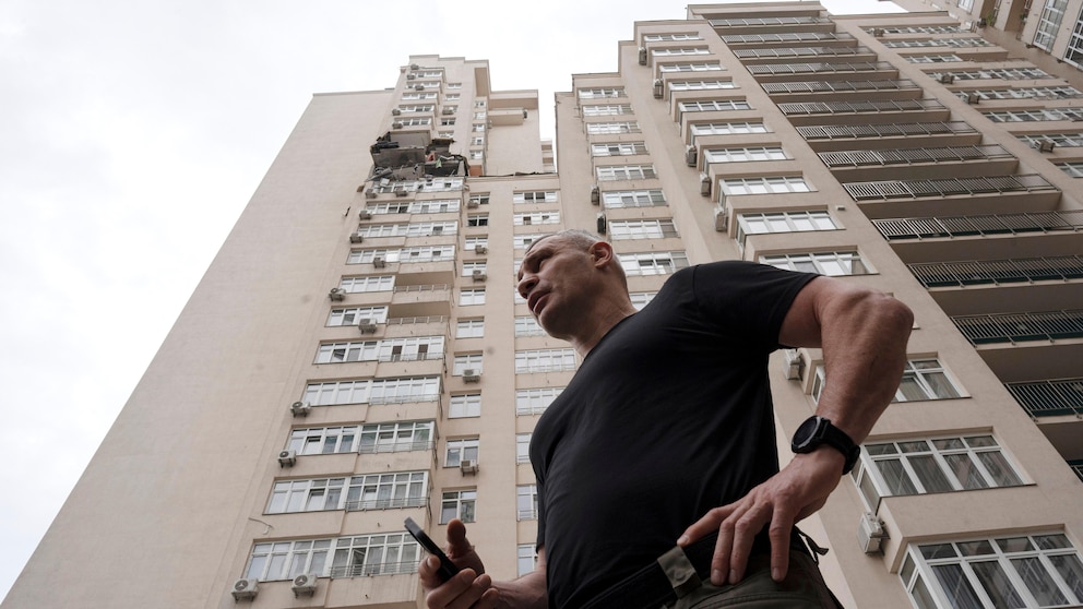 Ukraine's Soldiers Face Impending Aid Crisis as War with Russia Persists
