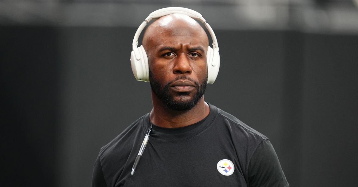 "Patriots' Strategic Staffing: Coordinating Changes on Offense and Defense"