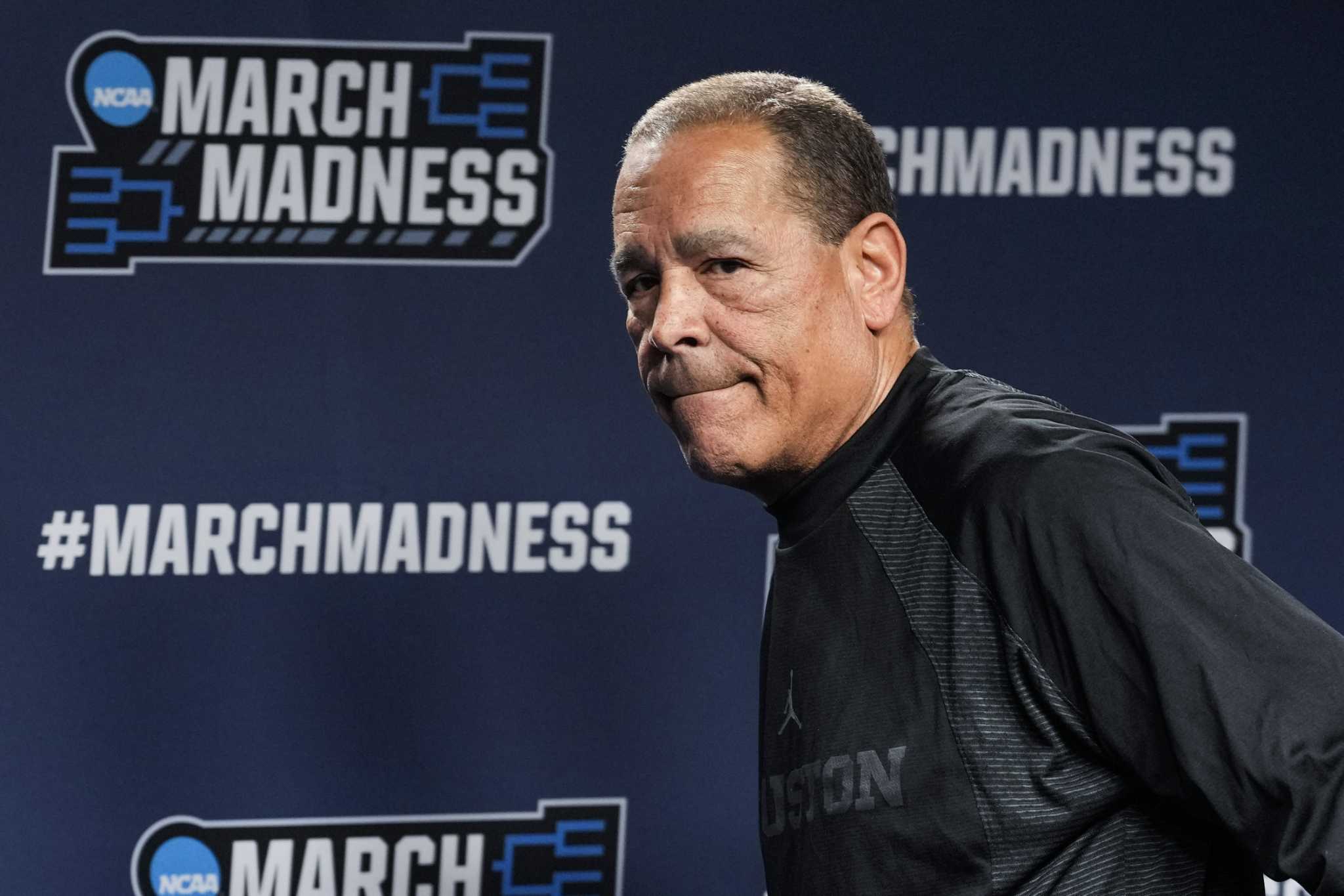 Featured image for Kelvin Sampson's Contract and Coaching Future Draws Attention from Multiple Teams