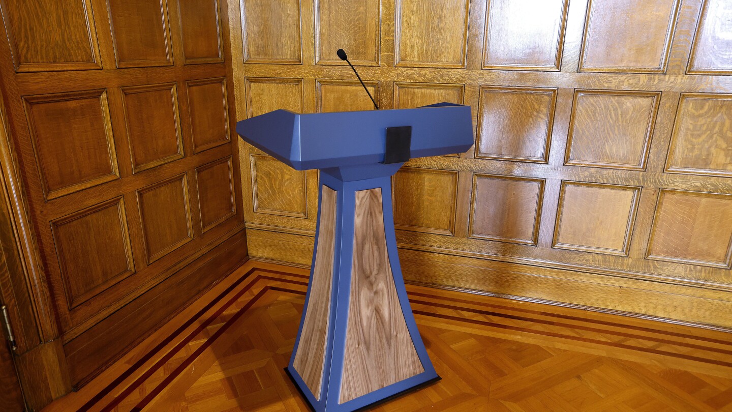 Featured image for "Arkansas Governor's $19,000 Lectern Purchase Under Legal Scrutiny"