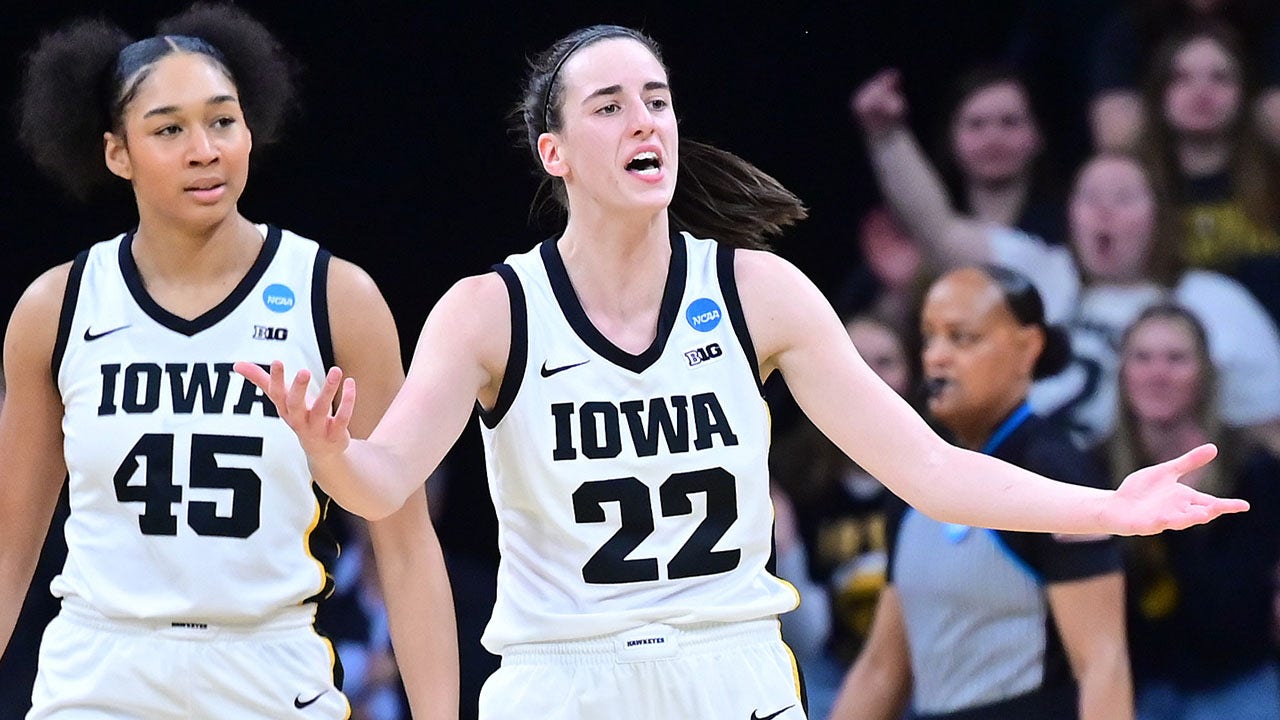 Featured image for "West Virginia Coach's Comments Fuel Emotion in Iowa's Home Finale"