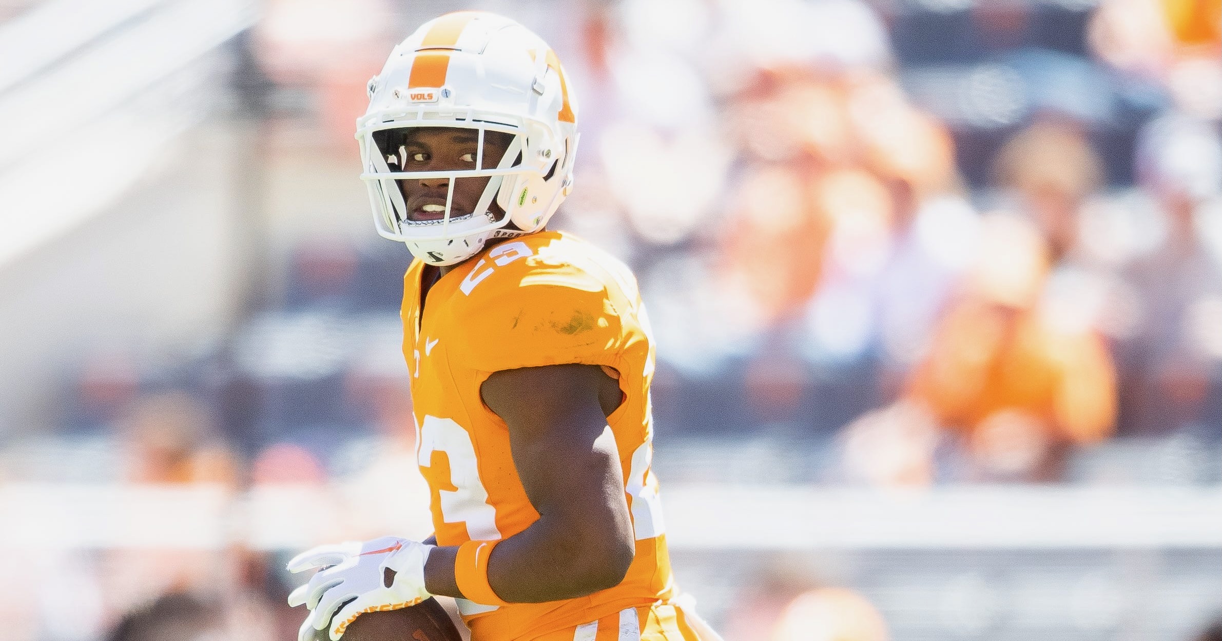 Featured image for Boo Carter's Tennessee Future Uncertain Amid Off-Field Issues