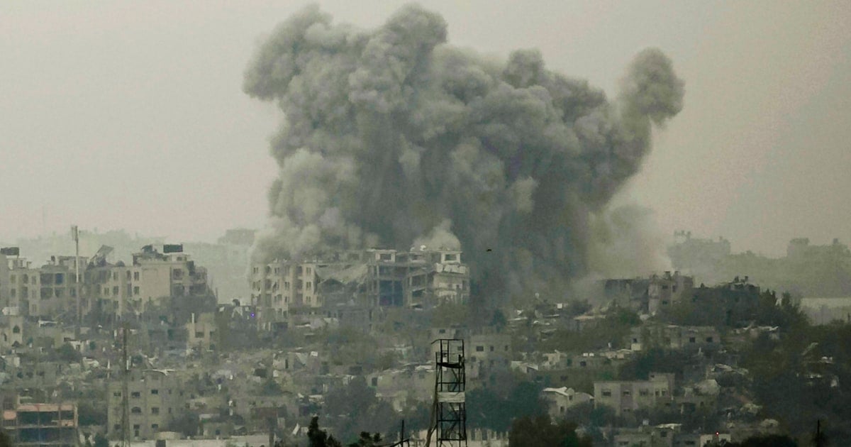 Gaza Plunged into Darkness: Israel's Intensified Strikes Cause Total Communication Blackout