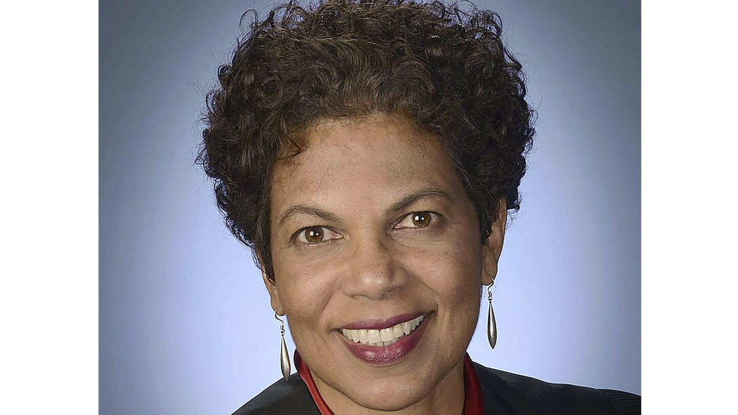 Featured image for "Trump's Pledge to Pardon Capitol Rioters Accused of Assaulting Police Officers"