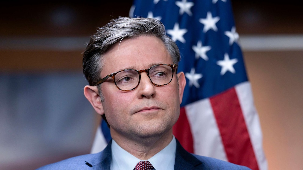 "Speaker Mike Johnson's Plan to Avert Shutdown Hinges on Democratic Support Amid GOP Opposition"