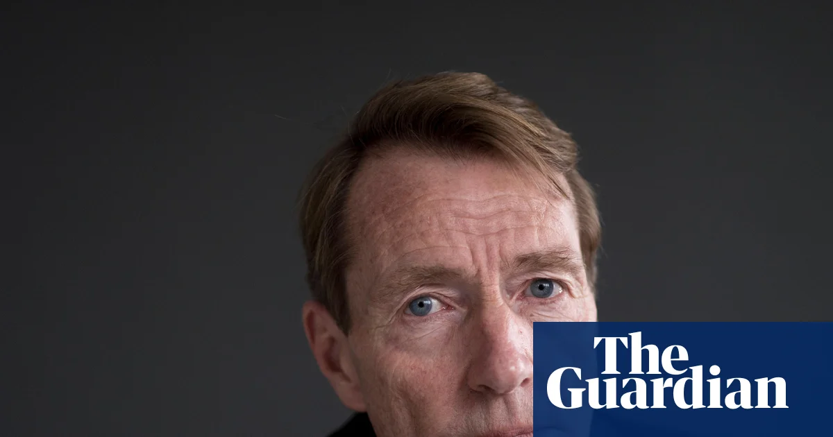 Featured image for Lee Child Advocates for Thriller Inclusion in UK School Curriculums to Boost Reading