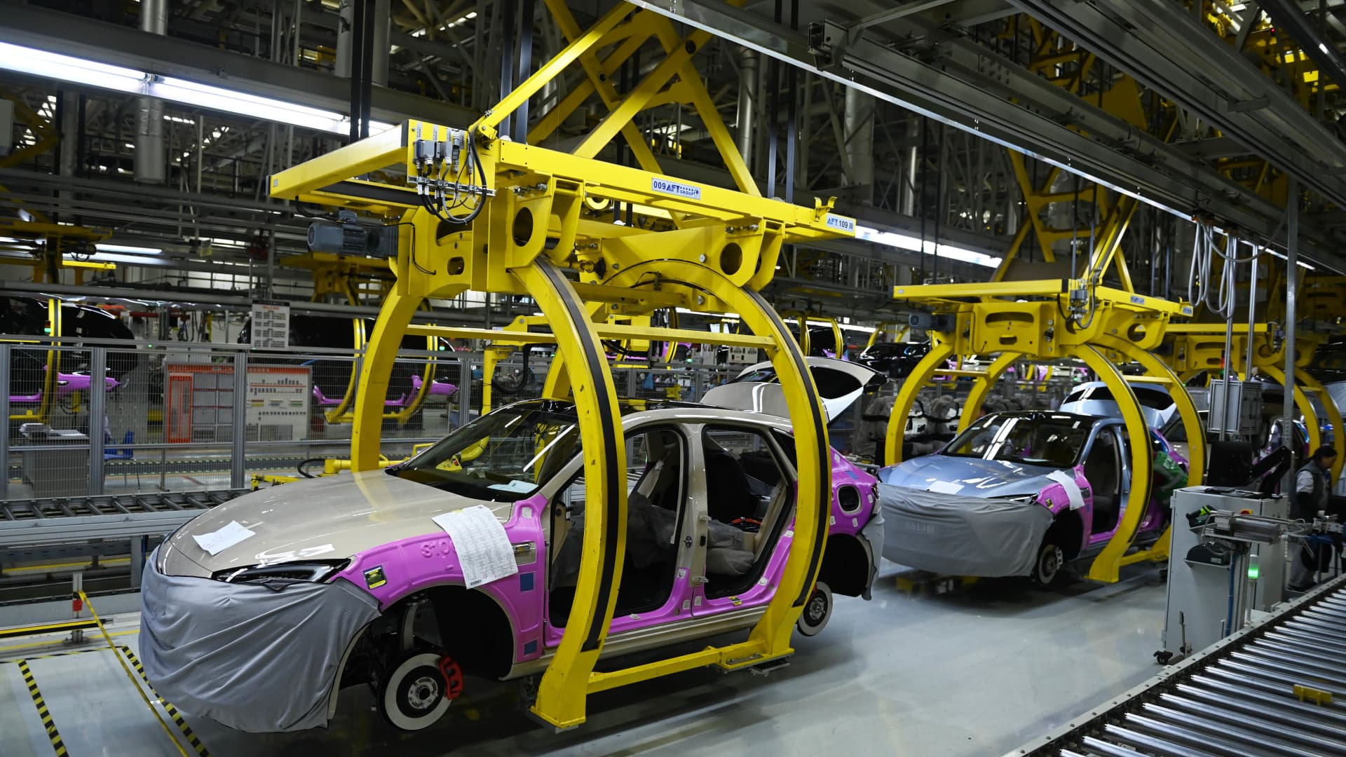 "China's Shift: Embracing New Productive Forces Over Real Estate"