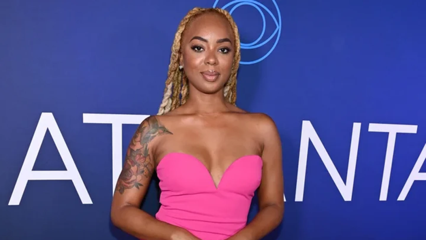 Featured image for Former 'Big Brother' Star Mickey Lee Dies at 35 on Christmas