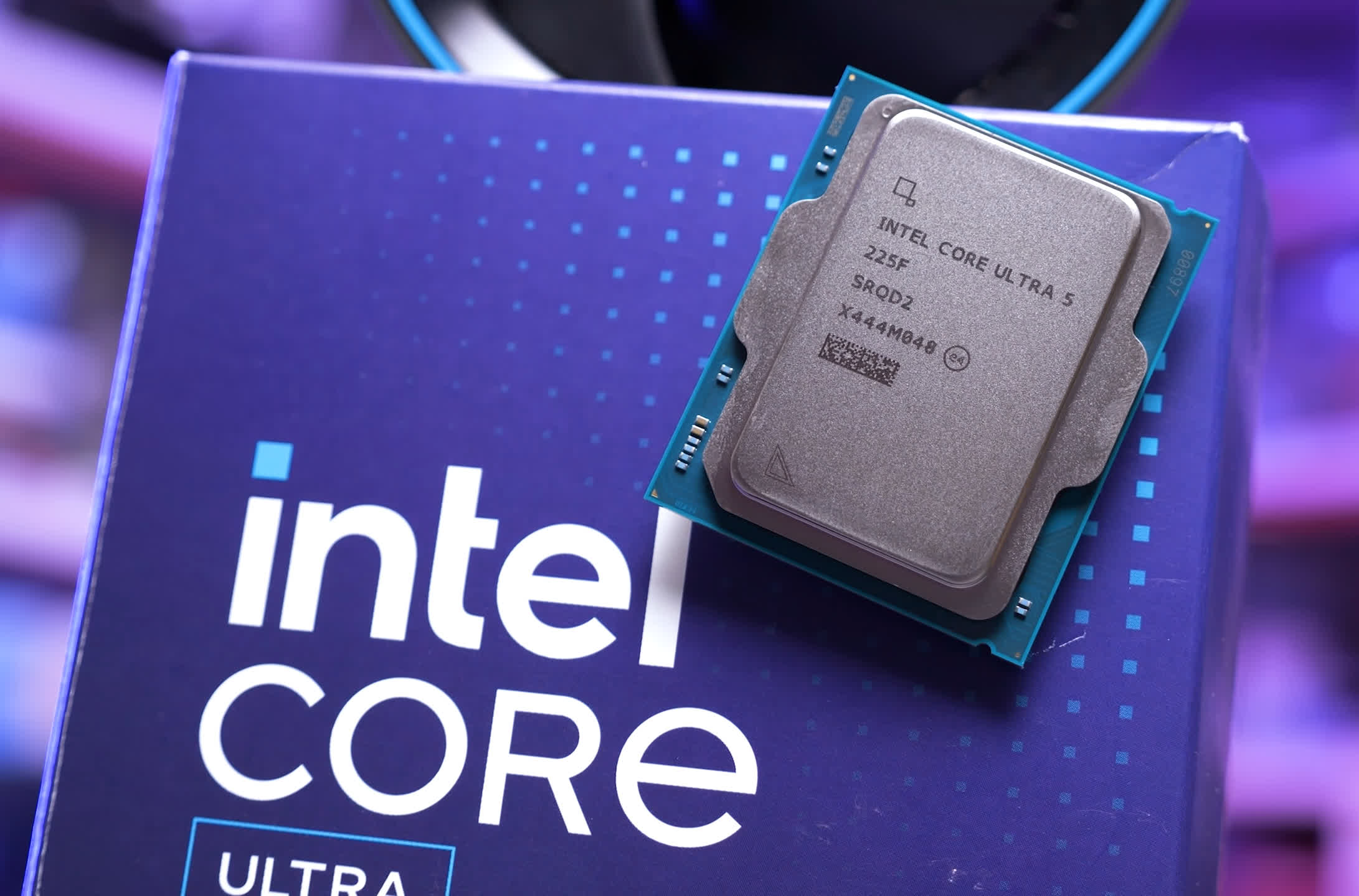Featured image for Intel Core Ultra CPUs Offer Unbeatable Deals and Free Bonuses