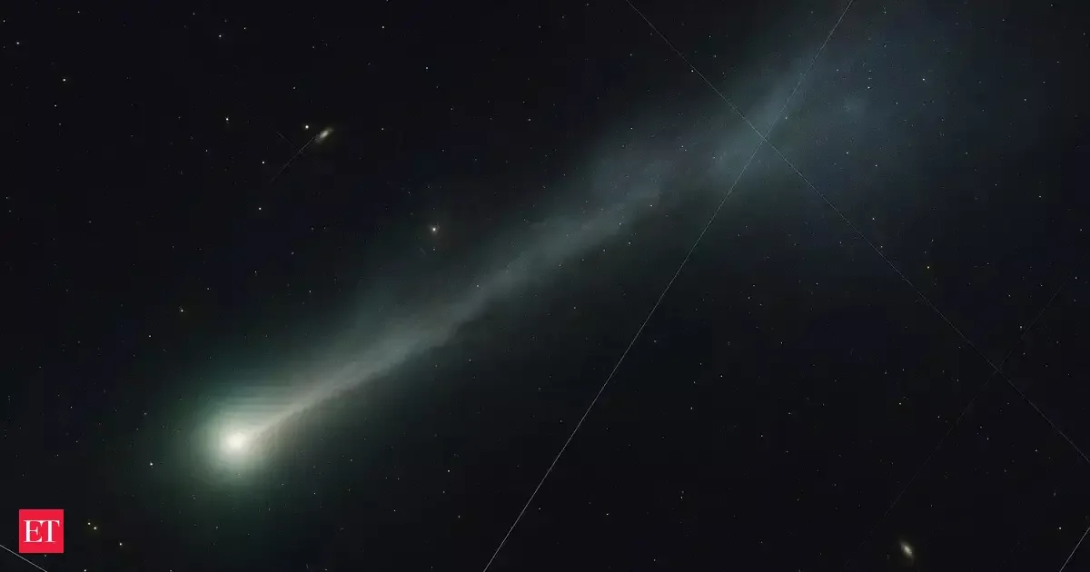 Interstellar Comet 3I/ATLAS: Potential Alien Threat or Cosmic Phenomenon?