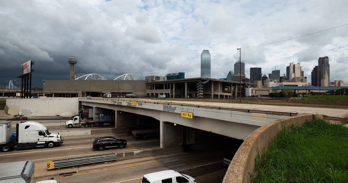 Featured image for "Empty Office Space Plagues Texas Cities, Posing Challenges"