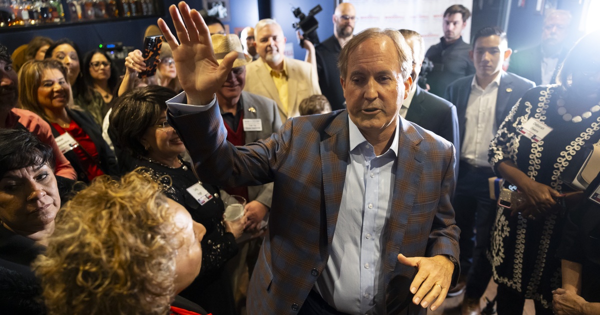 Featured image for "Texas Blocks Pornhub Over Age-Verification Rules"