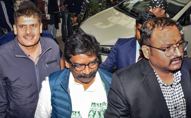 Featured image for Jharkhand CM Hemant Soren Arrested in Corruption Case: Top Court Dismisses Plea