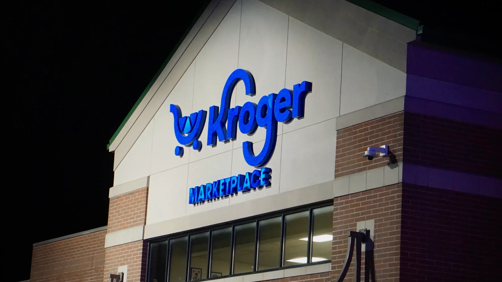 Cincinnati Kroger Stores Close Early Ahead of Weekend Snowstorm