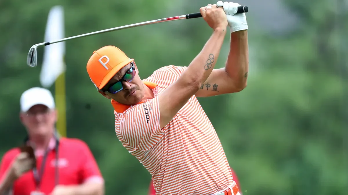 "Rickie Fowler's Spectacular Birdies Secure Victory at Rocket Mortgage Classic 2023"