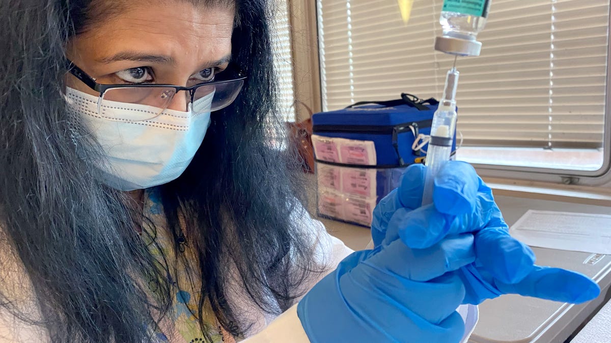 Featured image for New York Urges Polio Shots for Travelers Following Israel Case