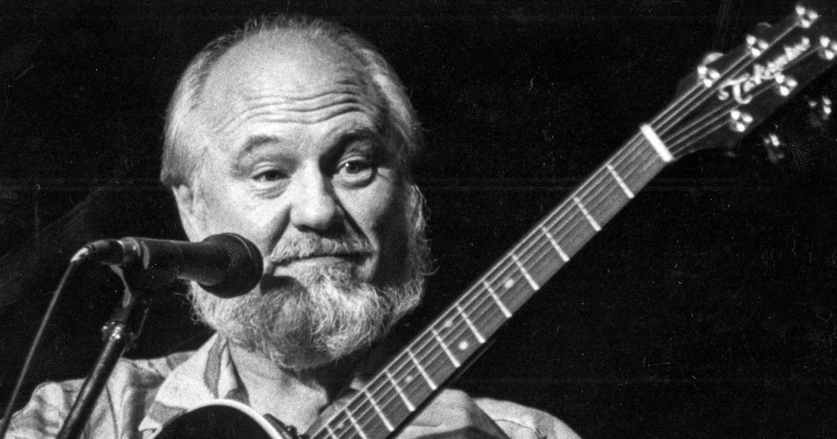Featured image for Sonny Curtis, Songwriter of 'I Fought the Law' and 'Mary Tyler Moore' Theme, Dies at 88