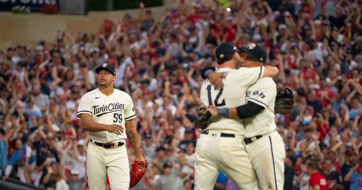 "Live Updates: Twins-Blue Jays Game 1 from the Press Box with La Velle E. Neal III"