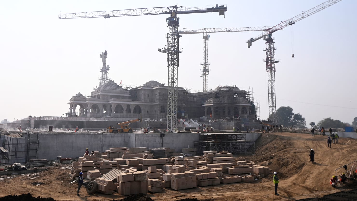 "Ram Mandir: Uniting Hindus, Dividing India - The Impact of Modi's Mega Project"