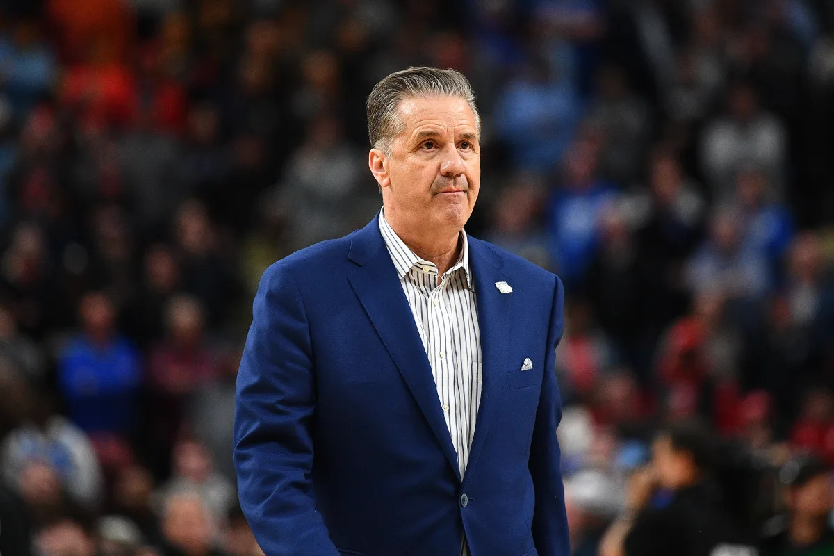 "Kentucky's Coaching Shake-Up: Calipari's Move to Arkansas and Potential Replacements"