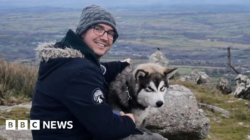 Walking toward light: a Cornwall dad's street-therapy burnout recovery