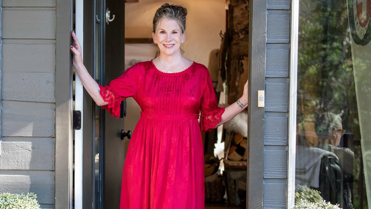 Featured image for "Melissa Gilbert and Fans Celebrate 50 Years of 'Little House on the Prairie'"