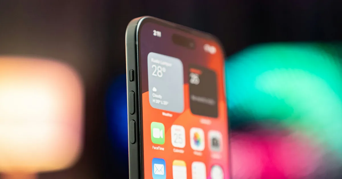 "Apple Slashes iPhone Prices in China Due to Declining Demand"