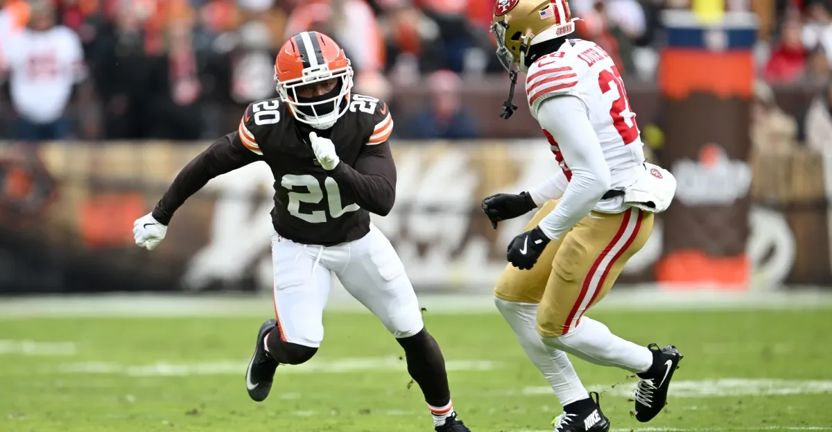 Browns reinforce defense with Ross retention as OL moves continue