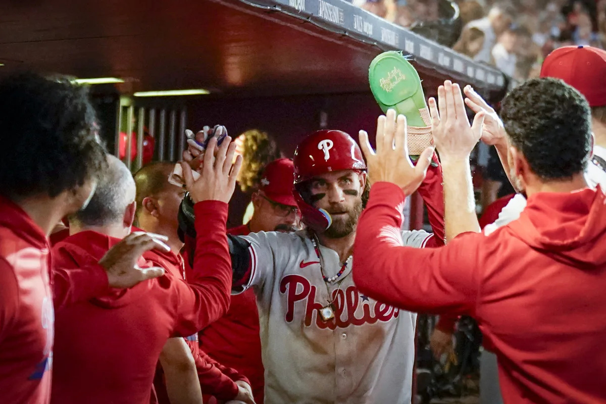 "Phillies' Offense Awakens, Threatening Diamondbacks in NLCS Game 5"