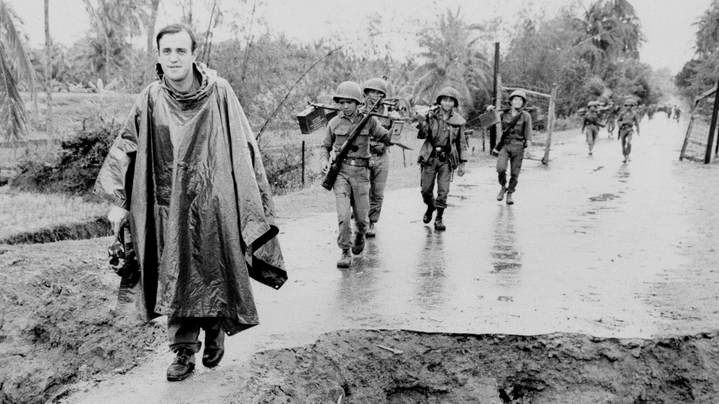 Featured image for Pulitzer-winning journalist Peter Arnett passes away at 91