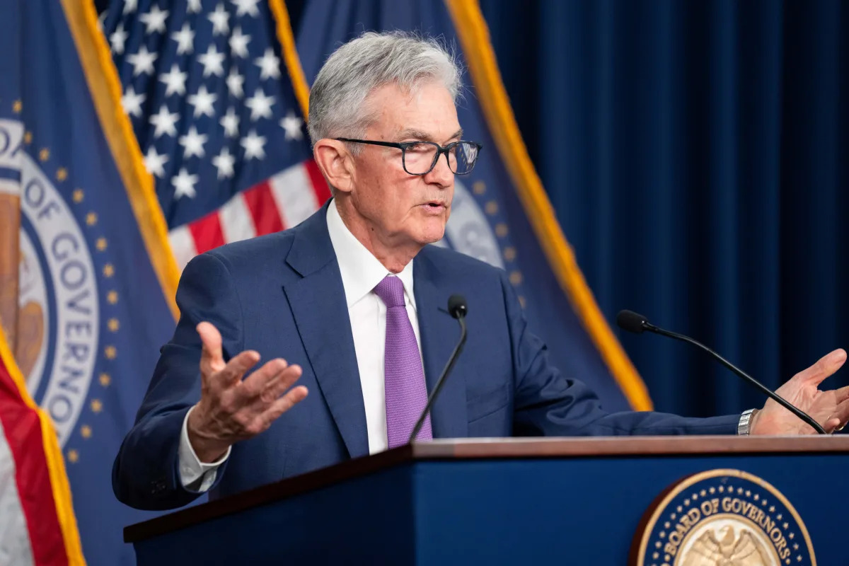 "US Consumer Confidence Rises Amid Economic Optimism and Inflation Concerns"