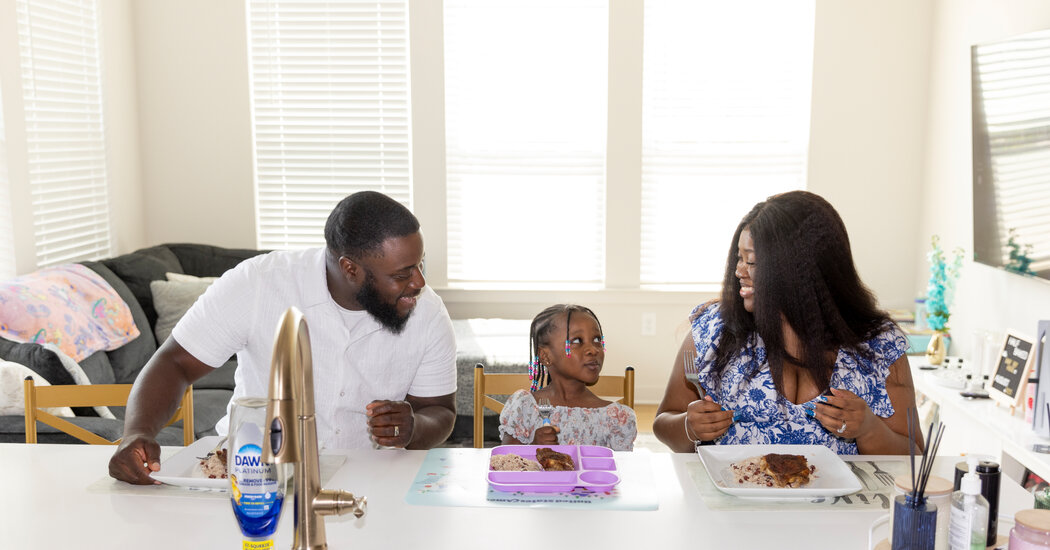 Featured image for Consumers Turning to Financing for Groceries: Economic Implications