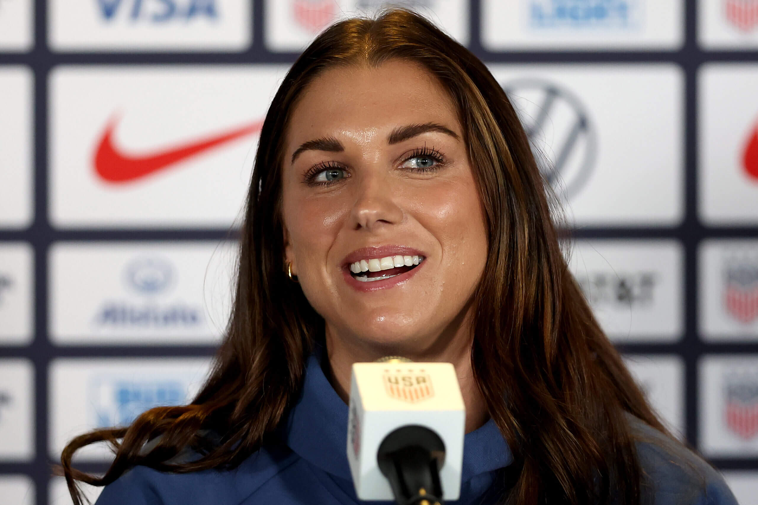 Featured image for Alex Morgan: Empowering Women's Soccer and Winning the Equal Pay Battle
