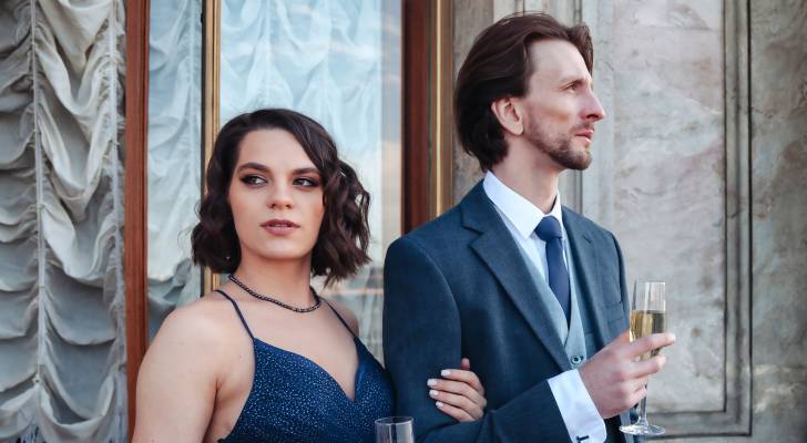 Featured image for Wealthy Americans Shift from Stocks to Cash Amid Economic Uncertainty