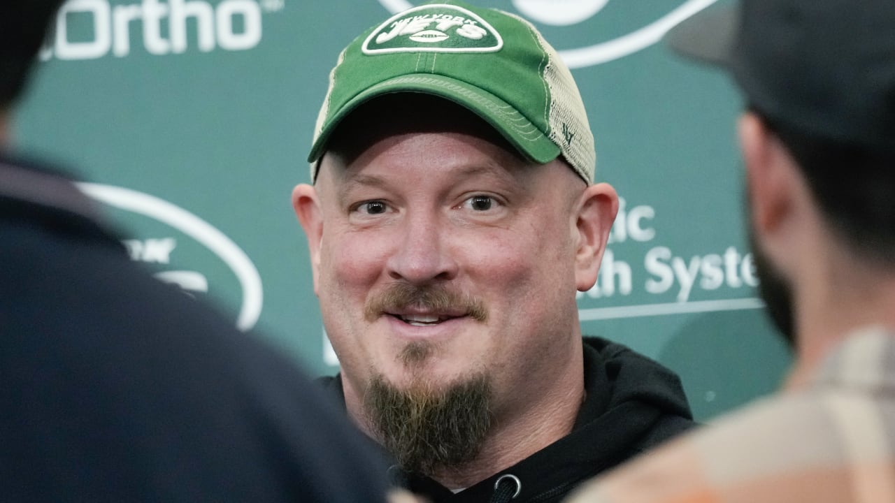 Nathaniel Hackett and Aaron Rodgers Reunite for Jets' Offensive Success.