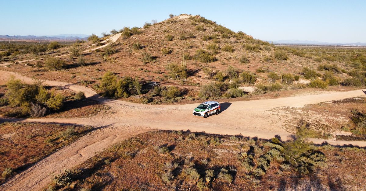 Featured image for May Mobility Successfully Launches Driverless Service in Arizona Retirement Community, Paving the Way for Profitable Microtransit