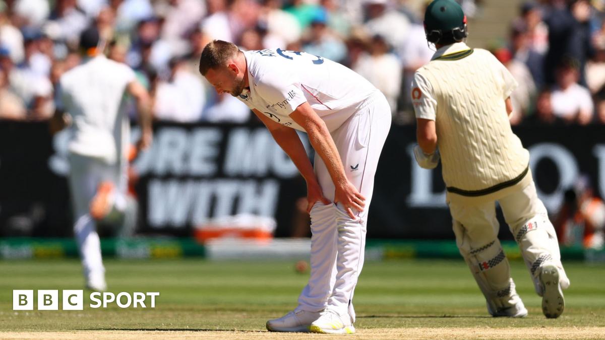 Featured image for Gus Atkinson's Injury Sparks England Concerns During Ashes at MCG