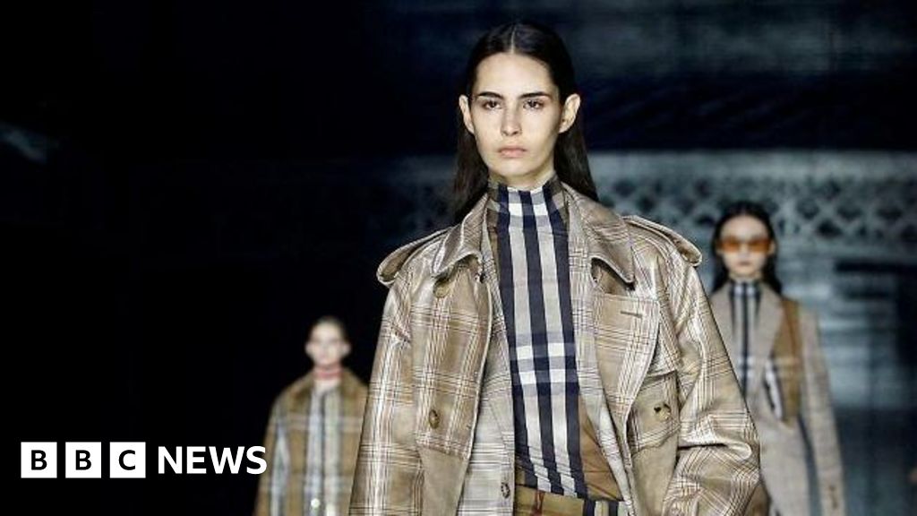 Featured image for Burberry Replaces CEO Amid Sales Slump and Profit Warning