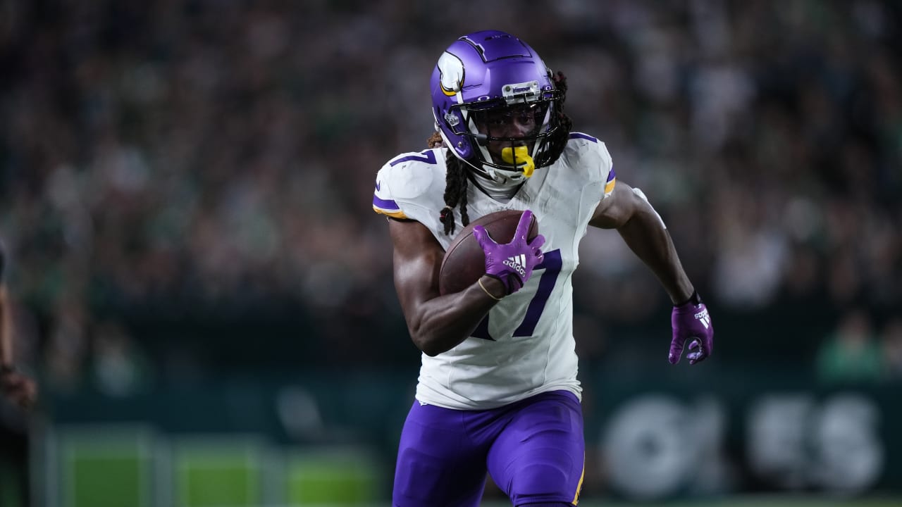 Patriots Sign Former Vikings WR K.J. Osborn