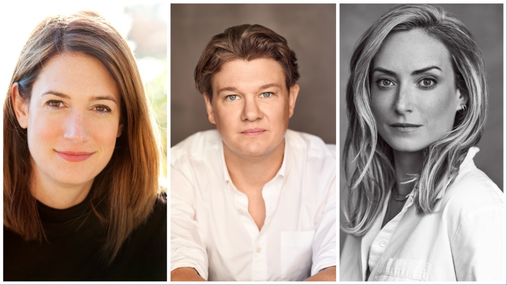 "Gillian Flynn's 'Dark Places' Novel to be Adapted into HBO Limited Series"