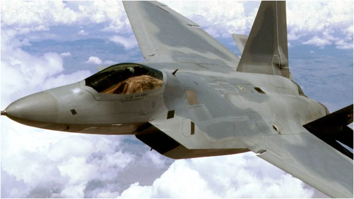 F-22s Filmed En Route to England as Iran Tensions Escalate