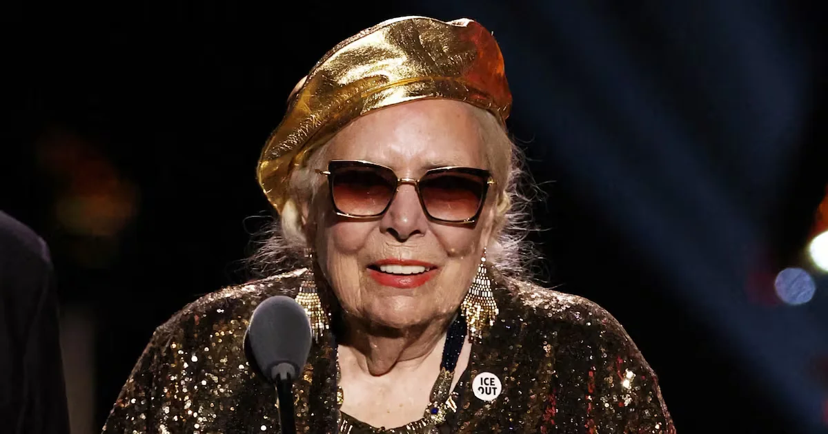 Joni Mitchell Returns to Spotlight with Trump Critique at Canadian Awards