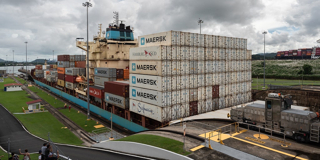 Featured image for "Shipping companies pay premiums to bypass drought-stricken Panama Canal"