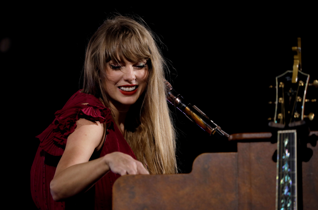Taylor Swift's Onstage Surprises: Bringing Guests and Breaking Brains.