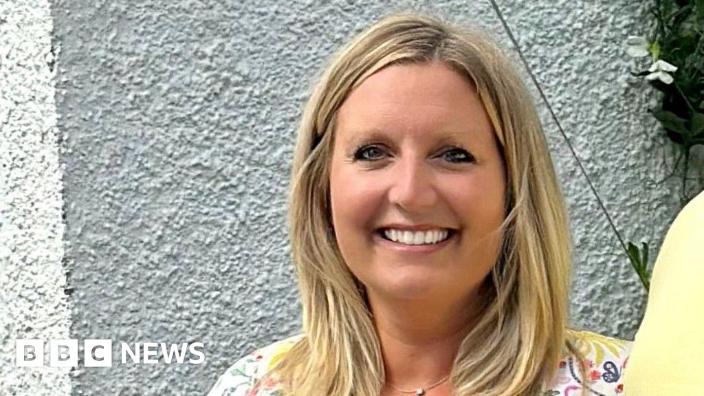 Featured image for Pioneering 'World First' Breast Transplant Replaces Cancerous Breast